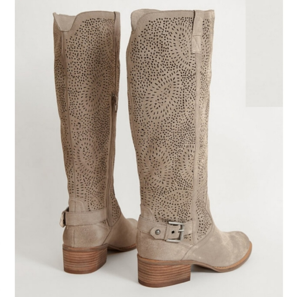 Stylish Laser-Cut Naughty Monkey Boots - Picture 3 of 4
